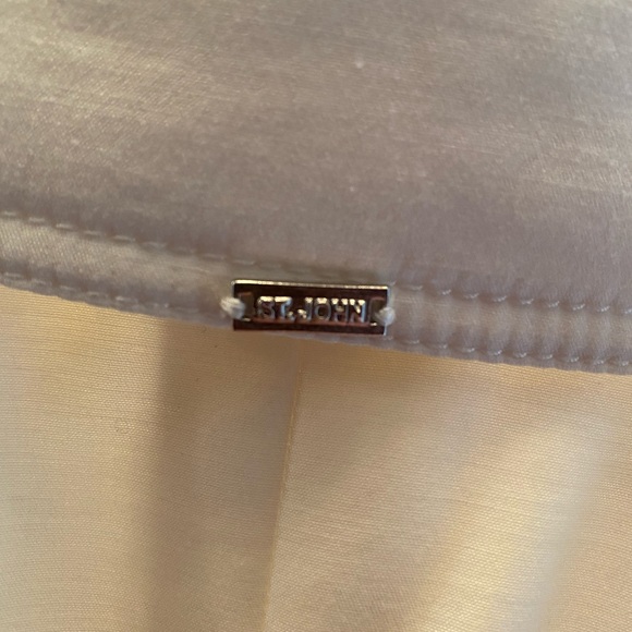 Beautiful St. John Jacket - Picture 5 of 5